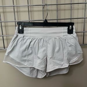 Lululemon Hotty Hot Short 2.5”